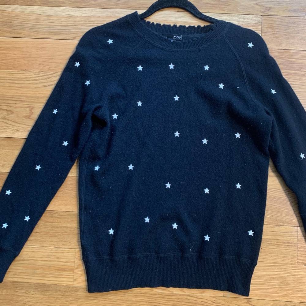 Aqua 100% Cashmere Size XS Black Sweater with Stars